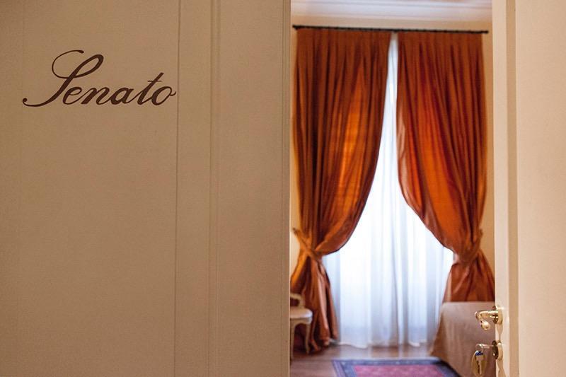 Bed and Breakfast Relais Al Senato Roma Exterior foto